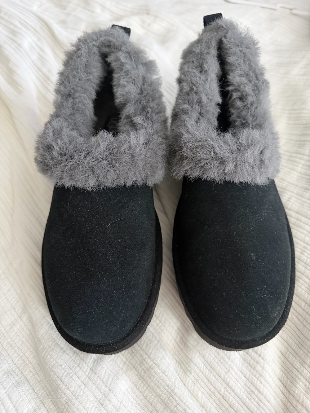 UGG Cozy Women's Slip-On Fleece Lined Slippers - Black with Gray Trim